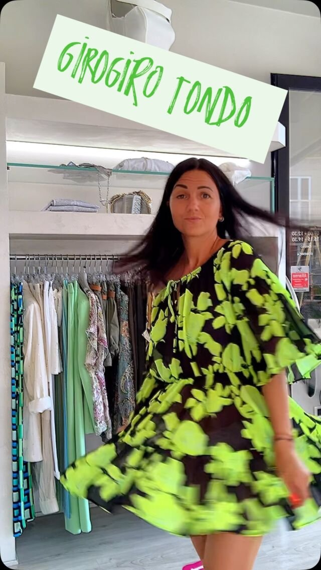 L’estate non è solo costumi e teli mare… è anche stile, colori e abiti che ti fanno sentire bene! 💃
Stesso modello, due fantasie: quale sceglieresti?
Scrivilo nei commenti e condividi il reel con chi ama la moda estiva! ☀️👗”
#EstateConStile #SummerLook #FashionReel #OutfitInspo #ReelDiModa #AbitoEstivo #LookDelGiorno #StyleTips #ShopLocal #NewCollection