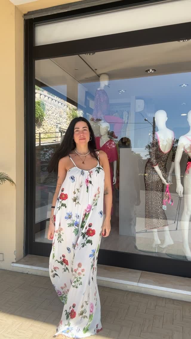 Chi ama le tute intere alzi la mano 🤚🏻 😍Comode, versatili e leggere 💛☀️#chic#chicabbigliamento#sanmarino📍Via del serrone 154 murata RSM⏱️Siamo aperti dal lunedì al sabato
9.15-12.30 15.00-19.30🚚 spedizioni in tutta Italia 24\48 ore📞 contatti: whatsapp 3898381855