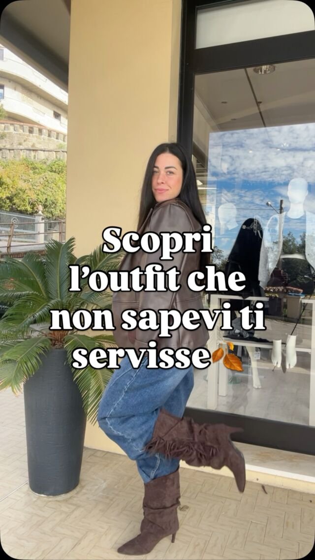 Quando il denim incontra il calore del marrone…Scopri l’outfit che non sapevi ti servisse 🍂✨#chic#chiabbigliamento#sanmarino#newnewnew#nuoviarrivi#newpost#newcollection#outfitdelgiorno#autumnvibes🍁📍Via del serrone 154 murata RSM⏱️Siamo aperti dal lunedì al sabato
9.15-12.30 15.00-19.30🚚 spedizioni in tutta Italia 24\48 ore📞 contatti: whatsapp 3898381855